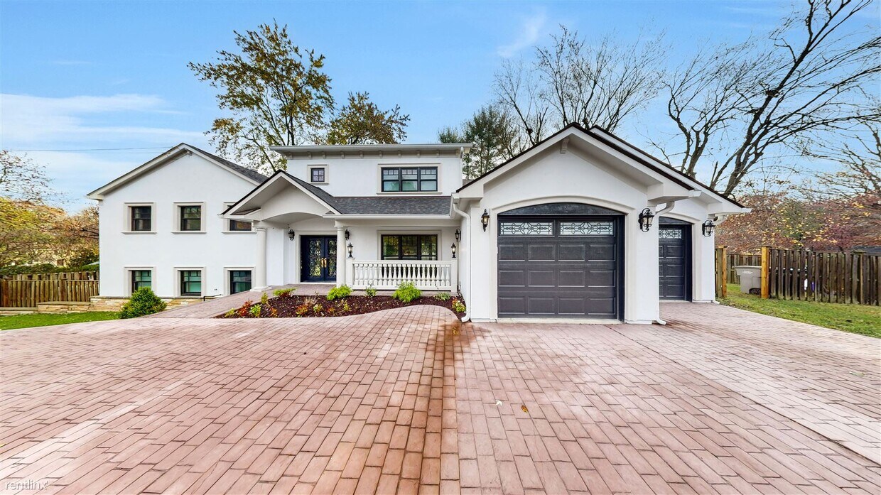 5 br, 3.5 bath House 5844 Bermuda Ct House for Rent in McLean, VA