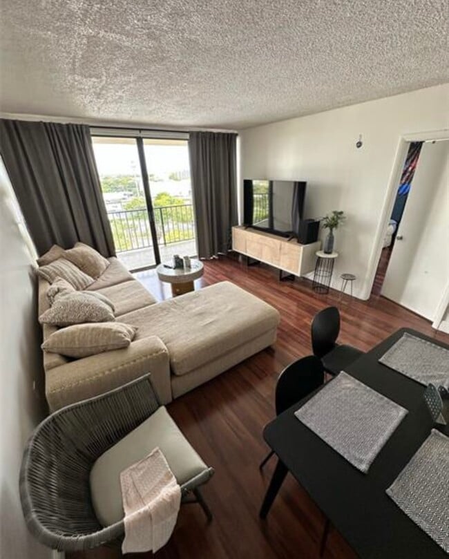 Foto del edificio - 1470 NE 123rd St