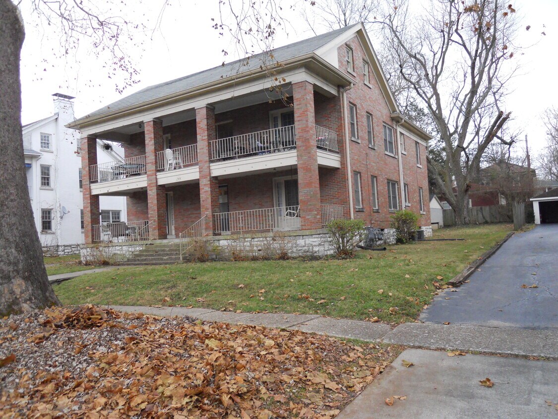 Primary Photo - 244 Sycamore Rd