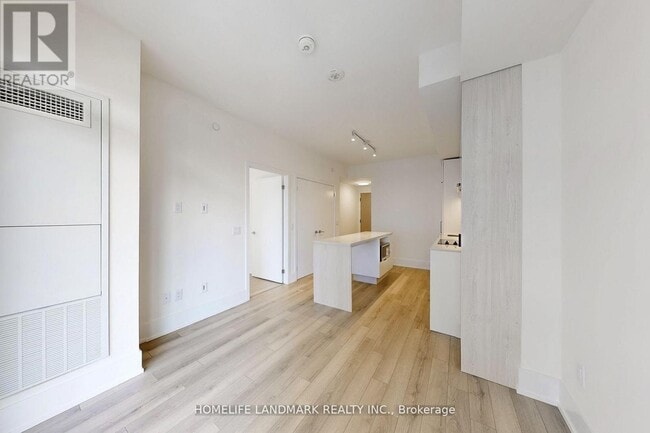 Building Photo - 89 Church St