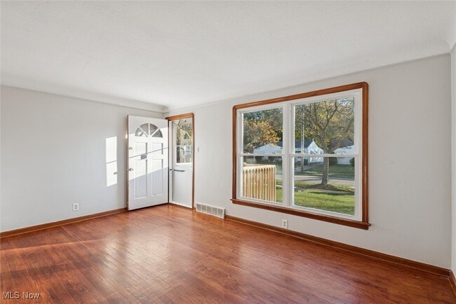 Foto del edificio - 5732 E 141st St