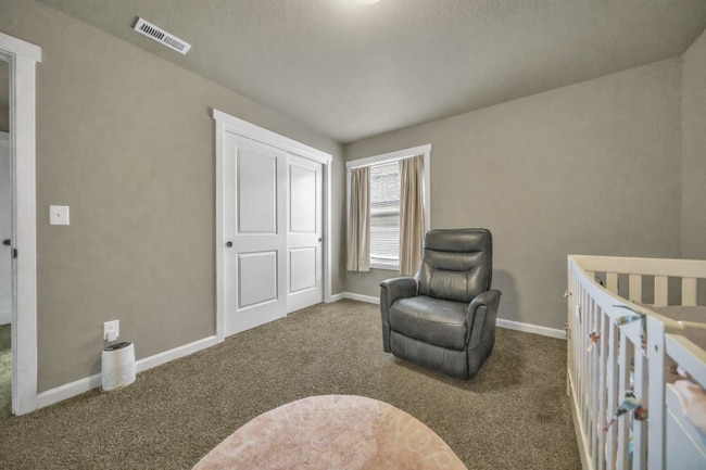 Building Photo - 508 L St NE