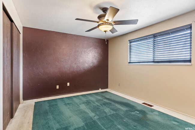 Building Photo - 1585 S 1100 W