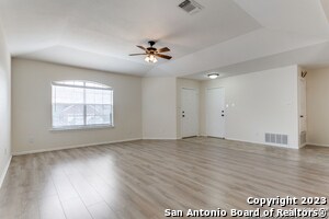 Foto del edificio - 13119 Greensview Ln