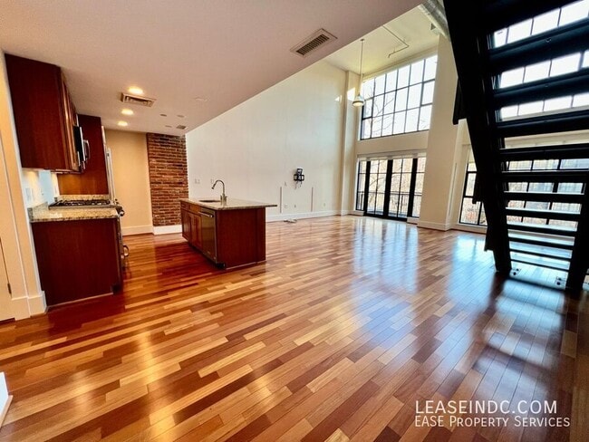 Foto del edificio - 1600 Clarendon Blvd