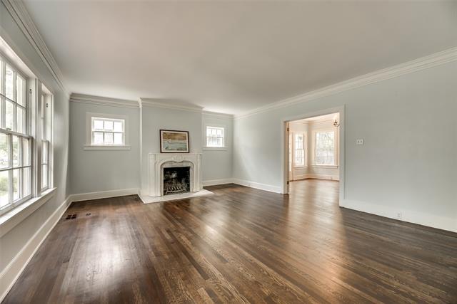Building Photo - 3303 Drexel Dr