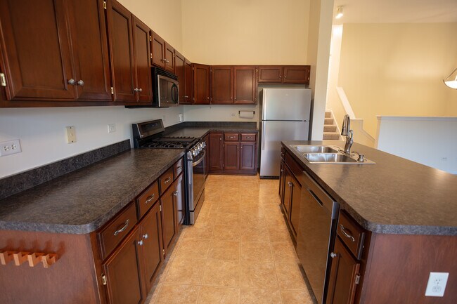 Foto del edificio - 23045 Ironwood Dr