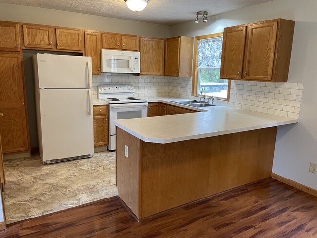 Kitchen - 3252 Cain St NW