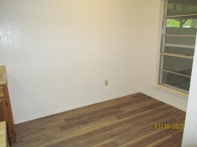 Building Photo - 4502 Tree