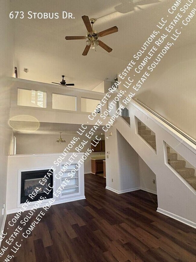 Foto del edificio - 673 Stobus Dr