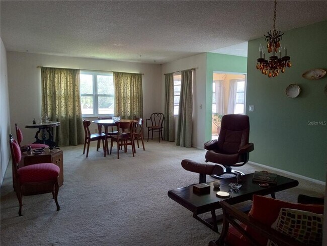 Foto del edificio - 330 Brandywine Dr