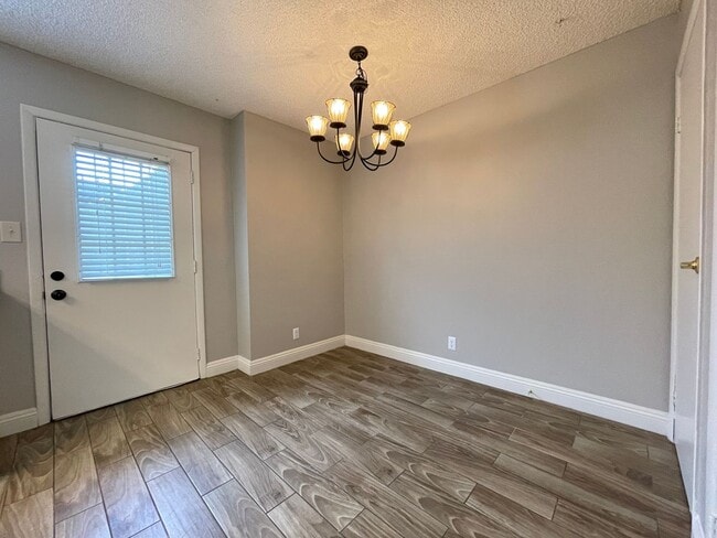 Building Photo - 7084 Burcot Ave