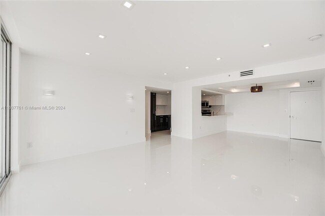 Foto del edificio - 650 West Ave