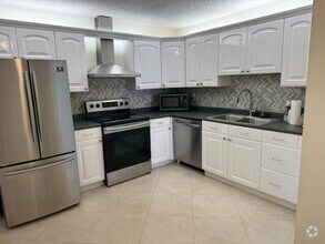 Building Photo - 9256 Sable Ridge Cir