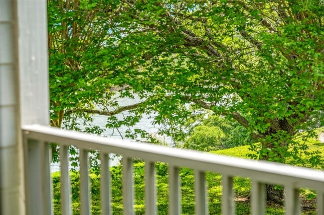 Foto del edificio - 3220 69th St