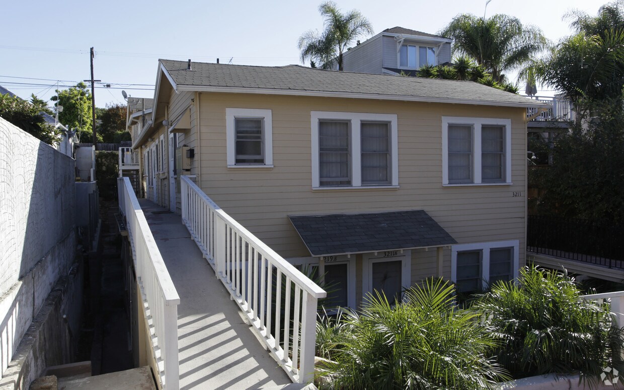 Foto principal - 3211-3219 32nd St