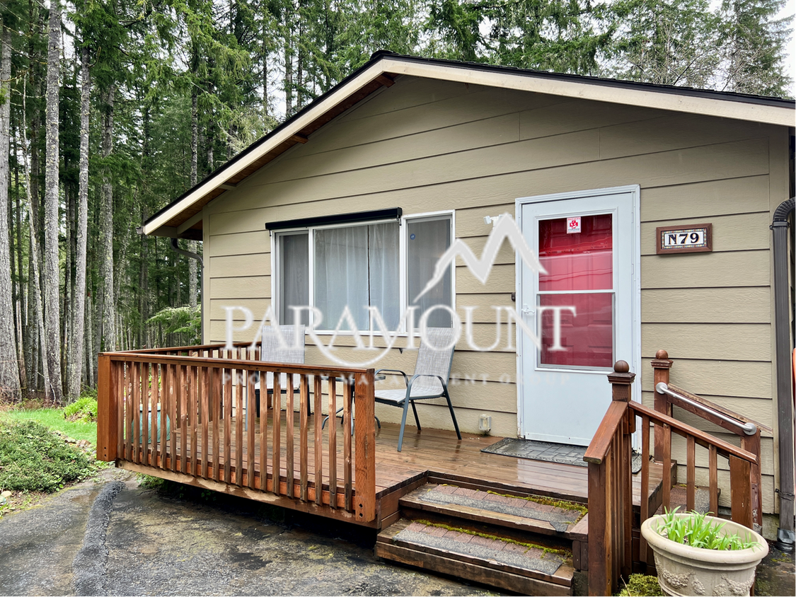 Foto principal - Charming Belfair Duplex Surrounded by Natu...