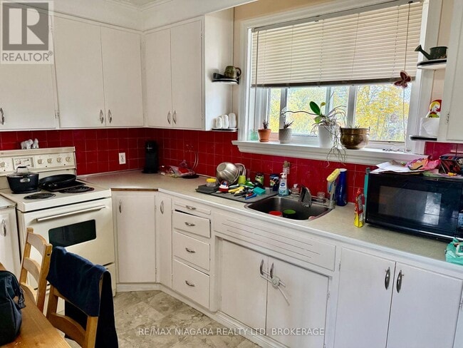 Building Photo - 9 Riverview Blvd