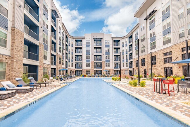 Building Photo - Inkwell on Grandview