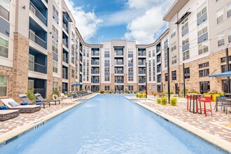 Building Photo - Inkwell on Grandview