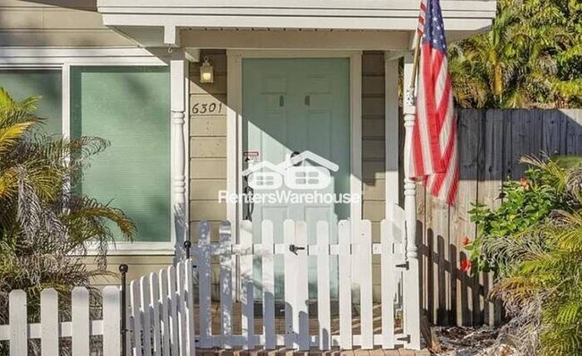 Foto del edificio - Just reduced! Renovated 3/1.5 Single Family Home in South Tampa Near MacDill