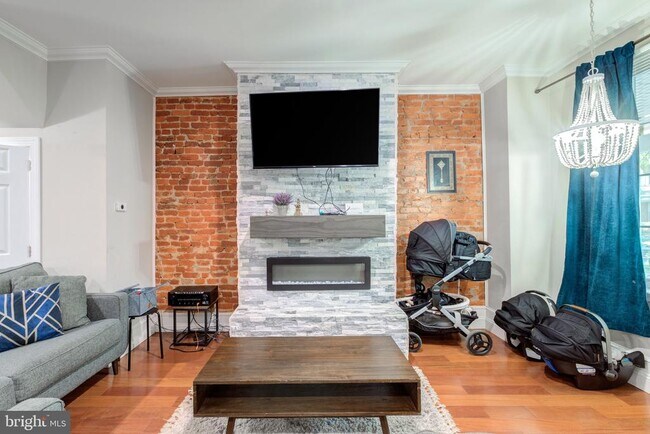 Foto del edificio - 5022 Hazel Ave