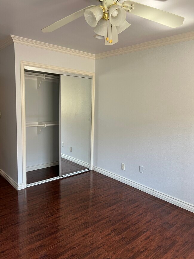 17900 Sherman Way Unit 233, Reseda, CA 91335 Condo for Rent in Reseda