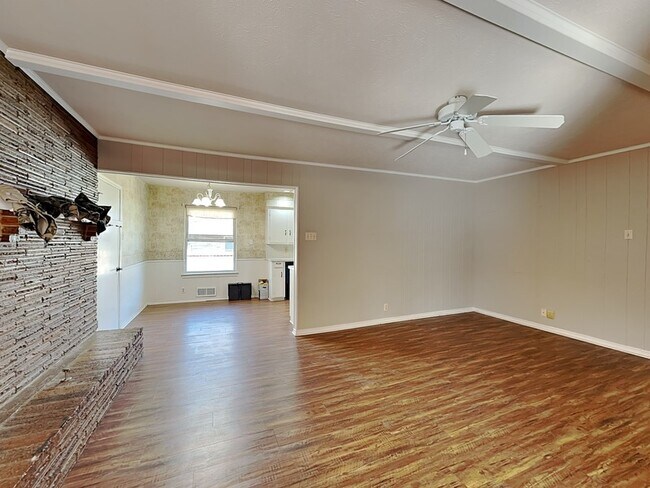 Foto del edificio - 13630 Willow Bend Rd