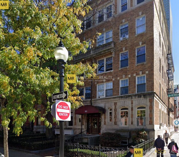Building Photo - 280 Newbury St