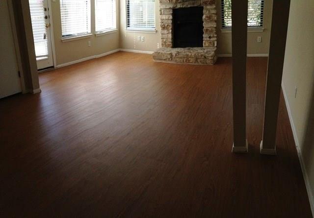 Foto del edificio - 12307 Deer Falls Dr
