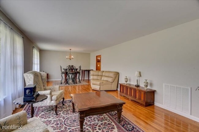Building Photo - 3 br, 2 bath House - 2279 Overton Rd