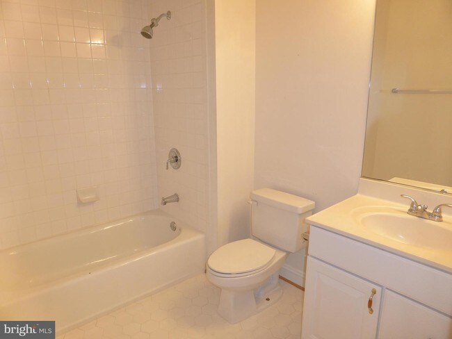 Foto del edificio - 2410 Sherwood Hall Ln