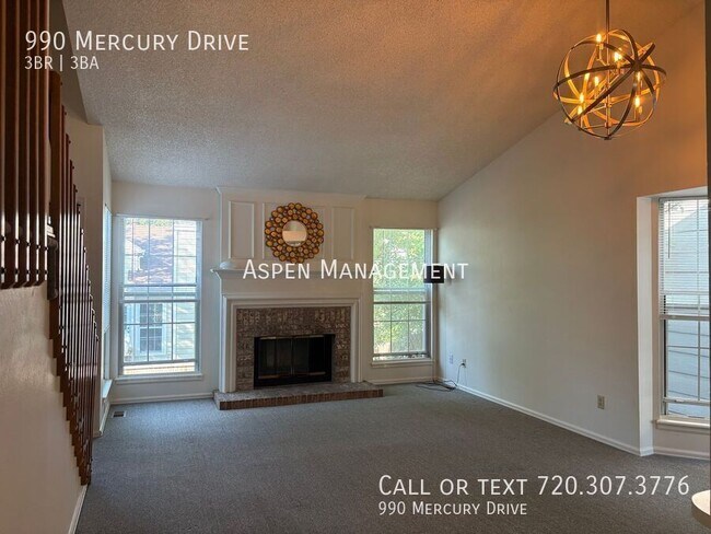 Building Photo - 990 Mercury Dr