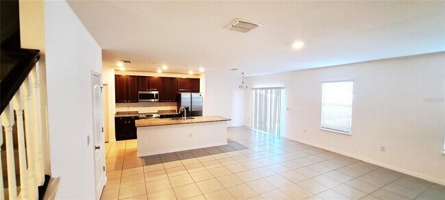 Building Photo - 4519 Birdsong Dr