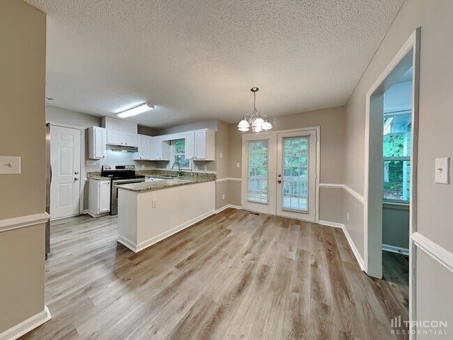 Building Photo - 612 Kankakee Ct