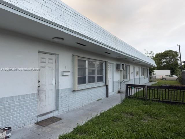 Building Photo - 2128 Roosevelt St