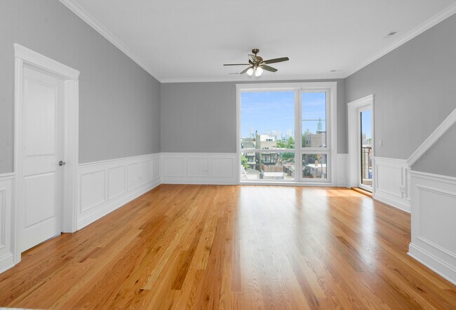 Foto del edificio - 520 N Western Ave
