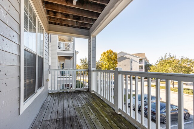 Building Photo - Harmony Grove