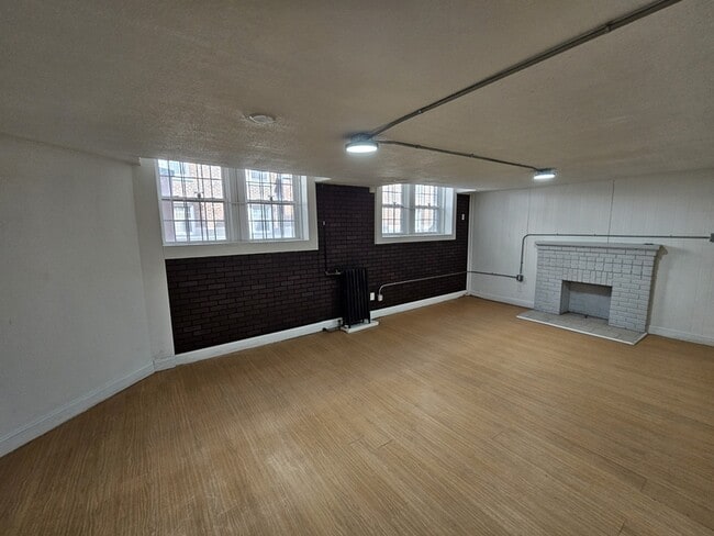 Foto del edificio - 2654 N Moreland Blvd