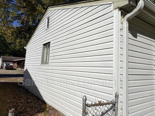 Foto del edificio - 190 Lynn Meadows Ln