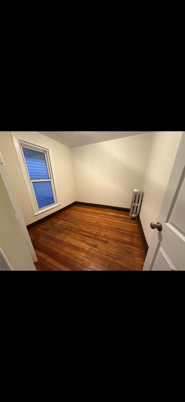 Foto del edificio - 1898 Schenectady Ave