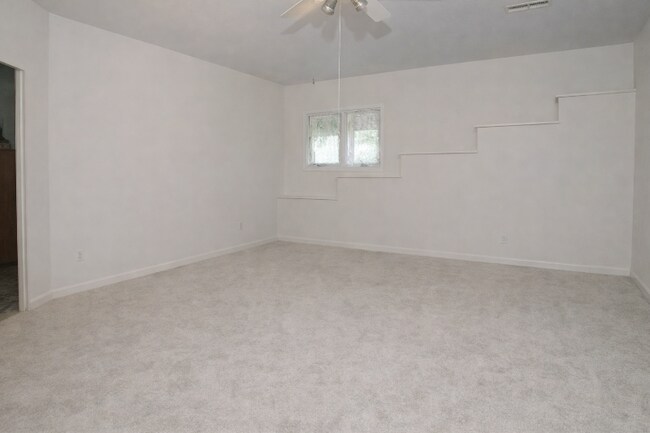 Building Photo - 264 CR 522