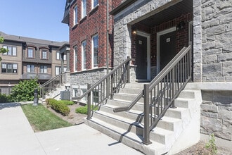 Building Photo - 445 Ontario St S