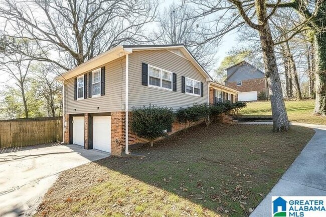 Foto del edificio - 1327 3rd Ave SW