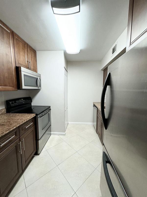 Foto del edificio - 8886 SW 3rd St