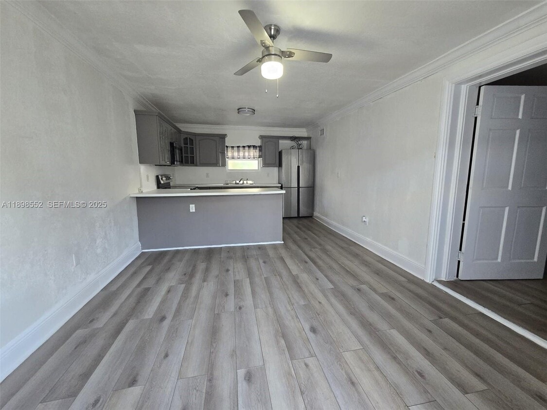 Primary Photo - 2523 NW 32nd St