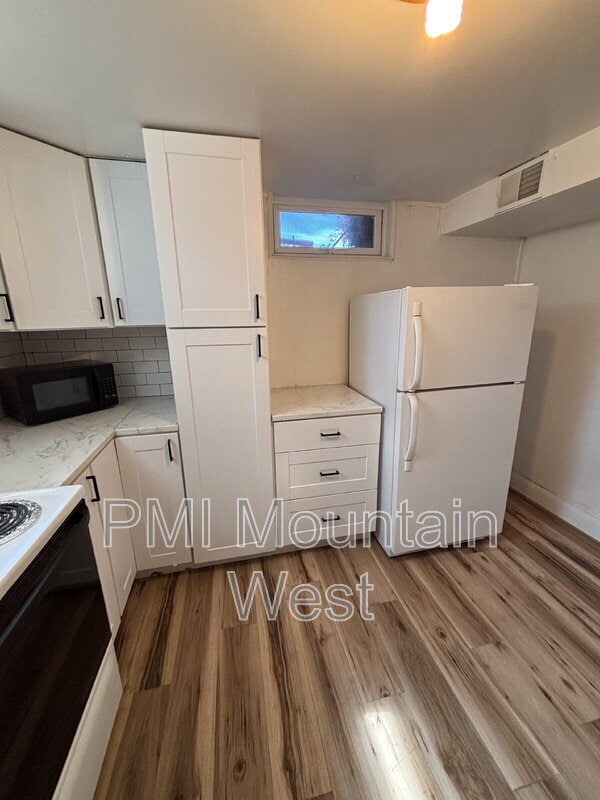 Foto del edificio - 724 N 1200 E St