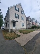 Building Photo - 37 Wakefield Ct