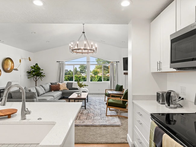 Building Photo - Fully Renovated 5-Bed Home with RV Parking & Garage | Sandy