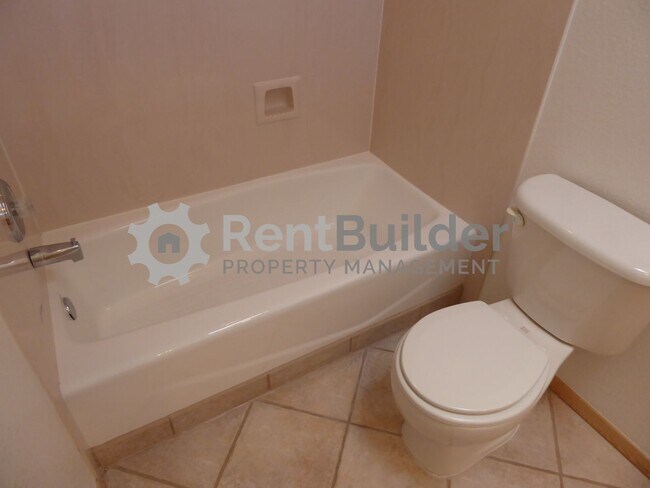 Foto del edificio - CALL US TODAY AT (505) 808-6467 TO SCHEDUL...